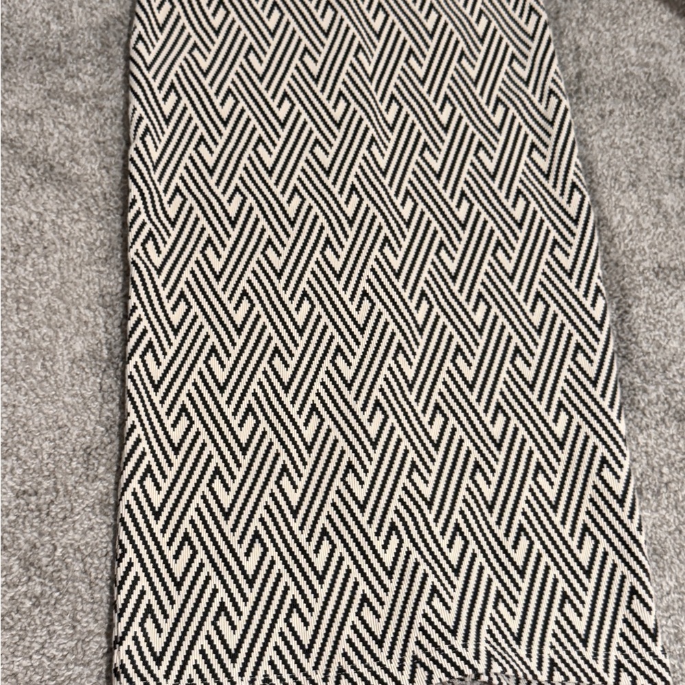 Zara Black and Cream Geometric Knit Pencil Skirt